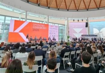 耿协威参赞出席意大利 KEY 能源转型博览会开幕式并与多方座谈